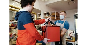 improve-your-restaurant-work-with-third-party-delivery-vendors-chef-collective-australia