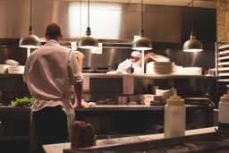 reduce-operational-costs-cloudkitchens-model